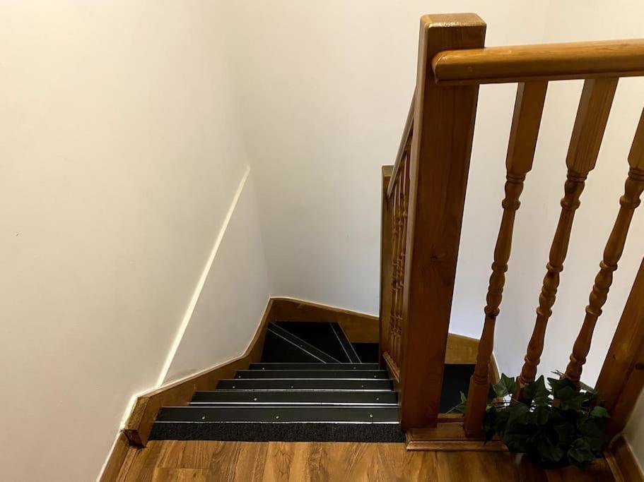 Perfect For Families And Friends - 2 Bedroom In - Peckham Londra
